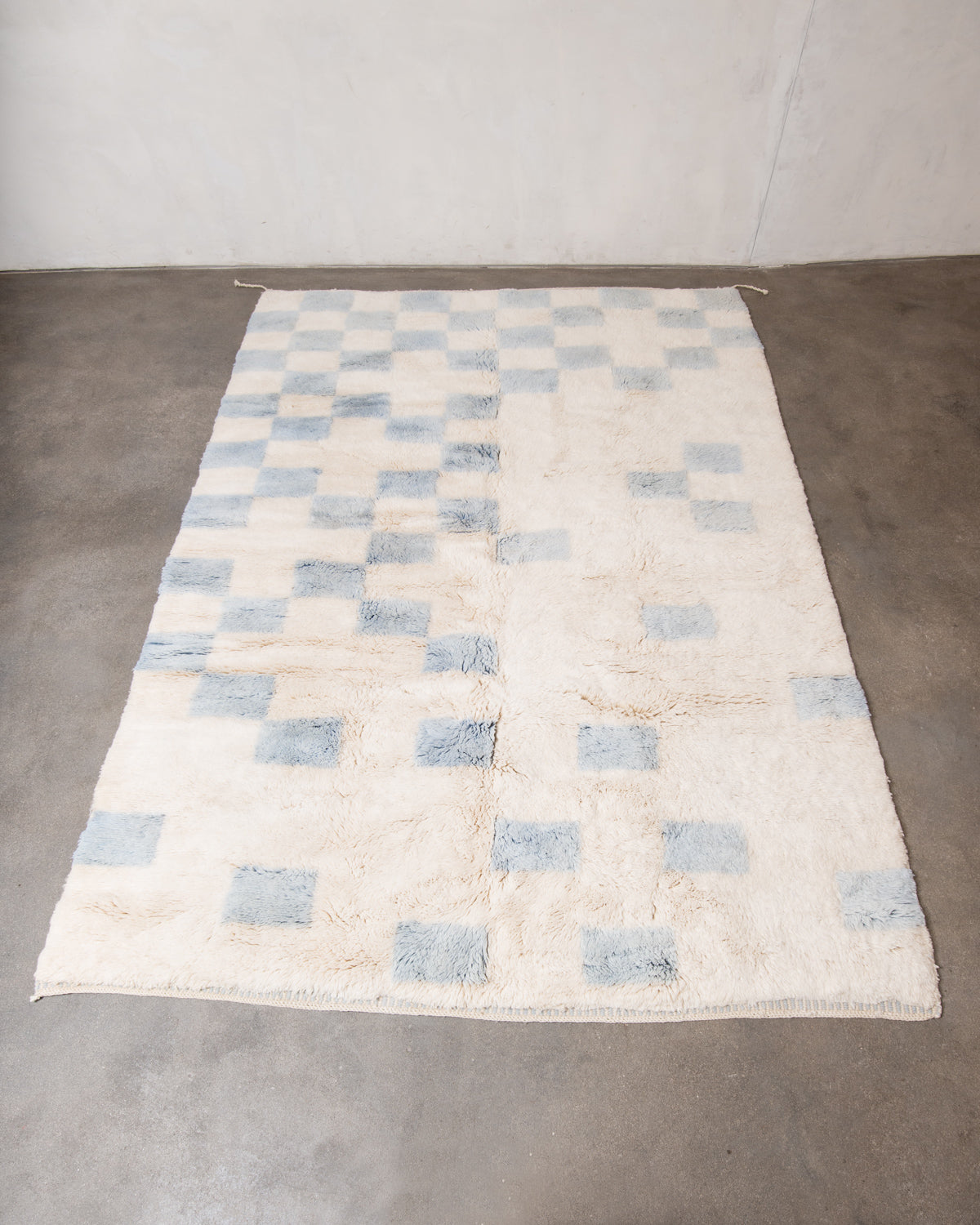 Modern, designer, handcrafted 100% sheep’s wool Berber rug from Morocco. Beni M’rirt carpet with beautiful colours and patterns and fluffy wool texture.